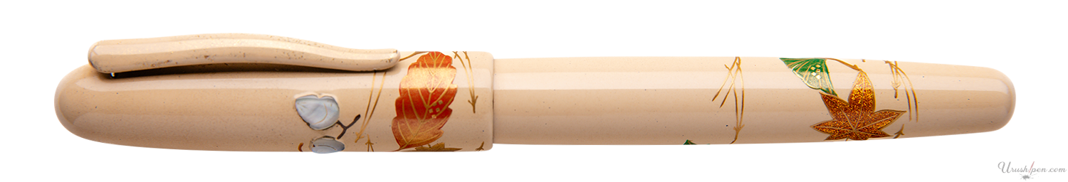 Danitrio Autumn Maple and Gingko Leaves on White Maki-E on Hanryo Fountain Pen